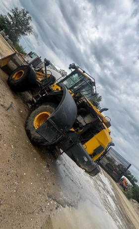 Челен товарач Komatsu WA380-7, снимка 13