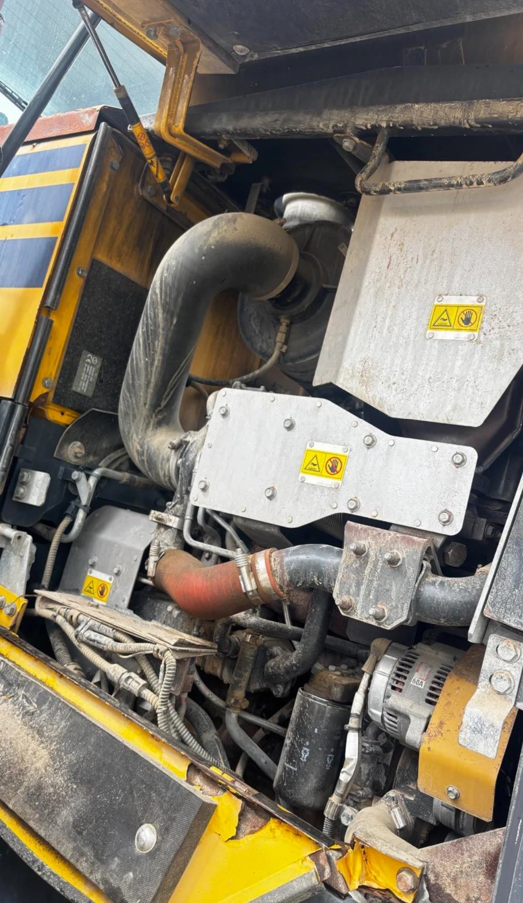 Челен товарач Komatsu WA380-7, снимка 6 - Индустриална техника - 54700252