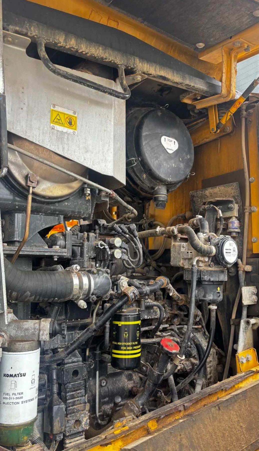 Челен товарач Komatsu WA380-7, снимка 14 - Индустриална техника - 54700252