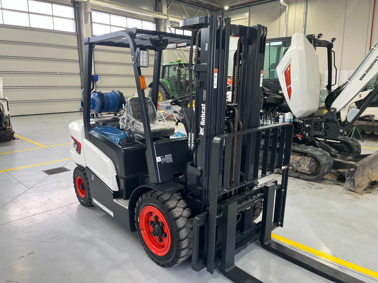������� Bobcat G35NXP | Mobile.bg � ����������� 8
