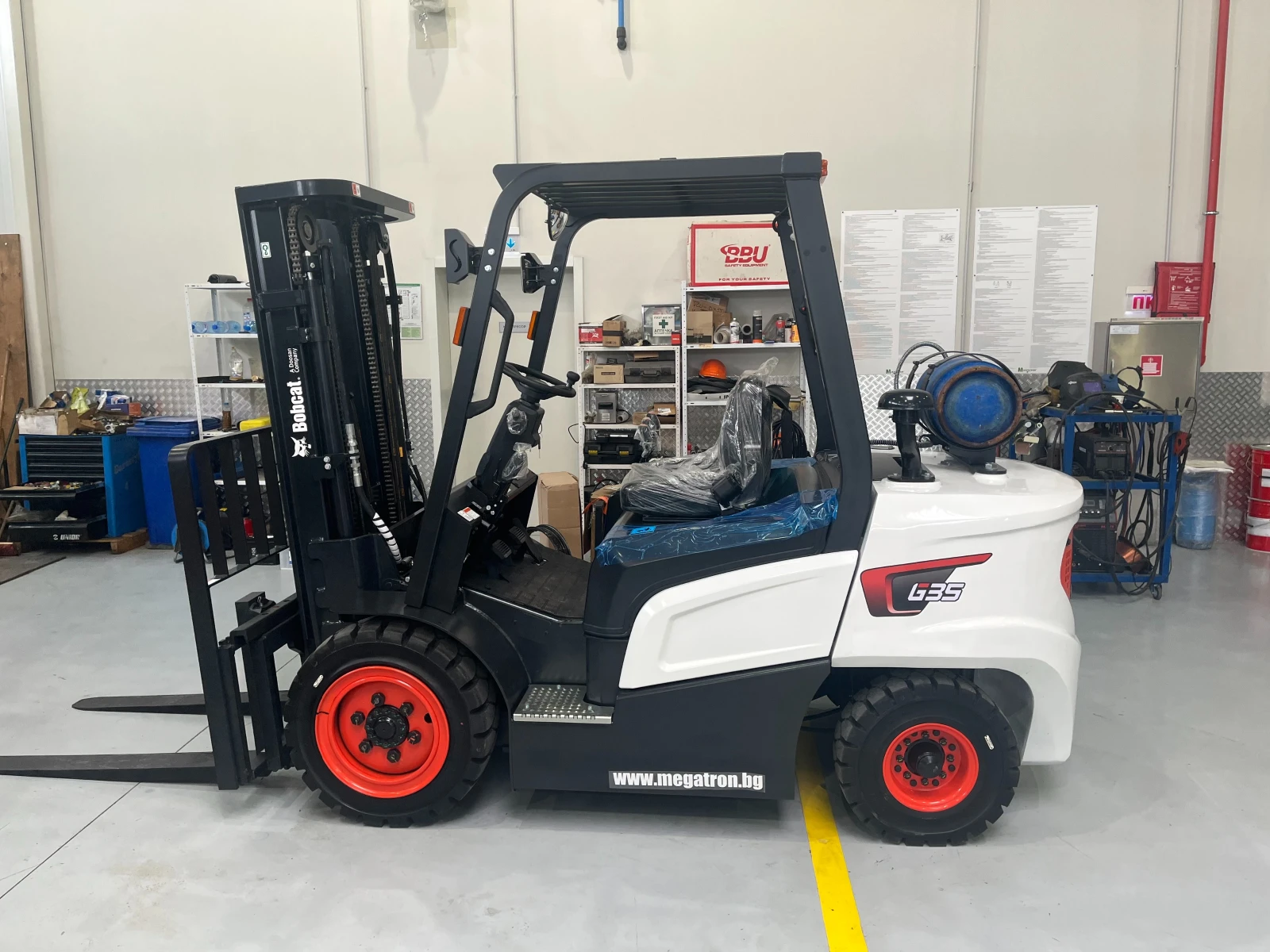 ������� Bobcat G35NXP | Mobile.bg � ����������� 2