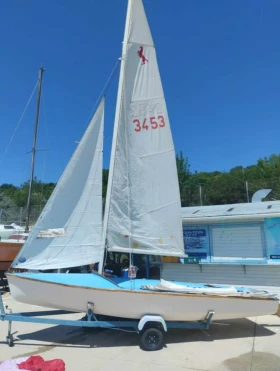 Ветроходна лодка Ponant 3676, снимка 3