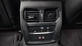 BMW 320 i M Sport, снимка 17