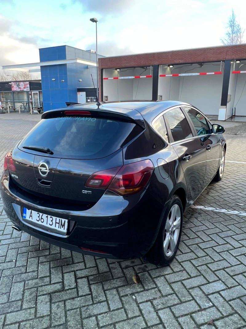 Opel Astra 2.00 cdti, снимка 3 - Автомобили и джипове - 47072614