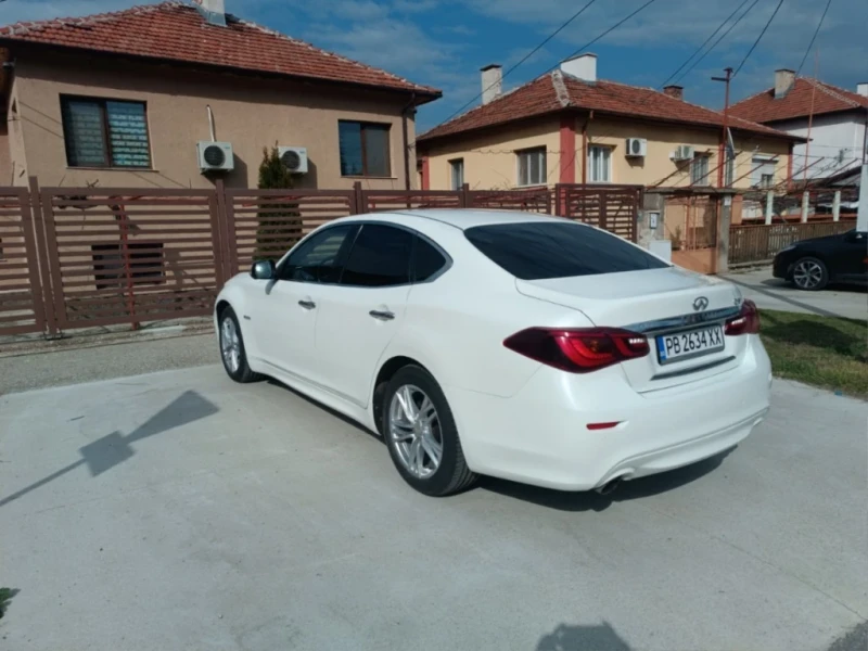 Infiniti Q70, снимка 3 - Автомобили и джипове - 47867612