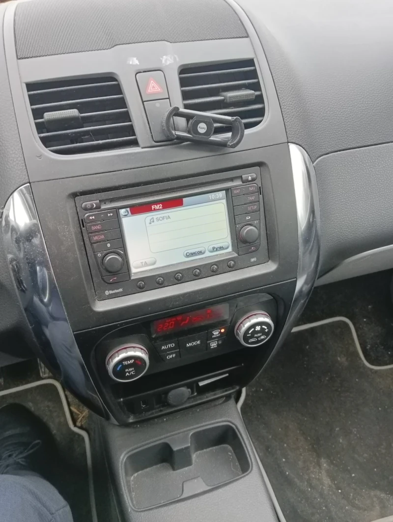 Suzuki SX4, снимка 11 - Автомобили и джипове - 48890465