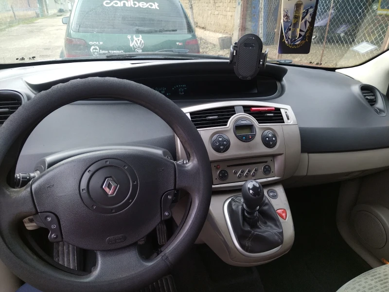 Renault Scenic 2, снимка 15 - Автомобили и джипове - 48930018