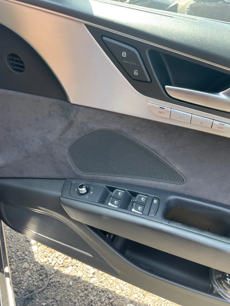 Audi A8, снимка 9 - Автомобили и джипове - 50819552