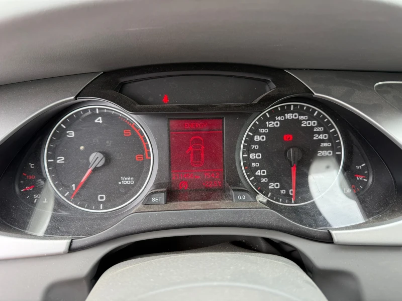 Audi A4 2.0TDI - 170КС.* ПАНОРАМА* СТАРТ-СТОП * , снимка 11 - Автомобили и джипове - 51249184