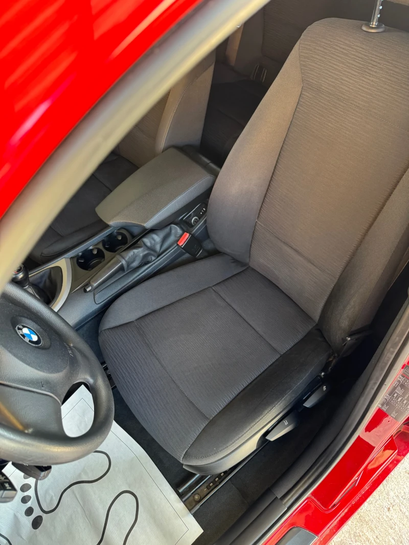 BMW 118 Facelift! Швейцария! 143кс, снимка 12 - Автомобили и джипове - 52530634