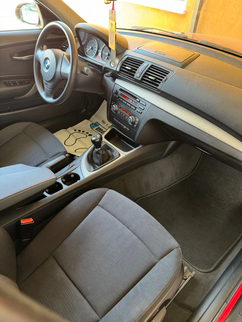 BMW 118 Facelift! Швейцария! 143кс, снимка 11 - Автомобили и джипове - 52530634