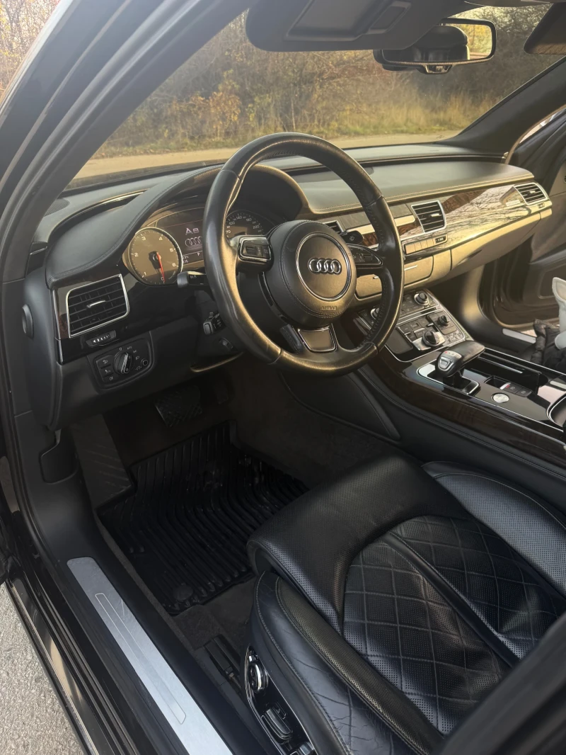 Audi A8, снимка 12 - Автомобили и джипове - 52432495