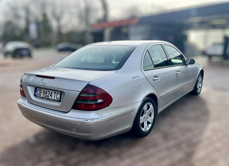 Mercedes-Benz E 220 220 CDI, снимка 3 - Автомобили и джипове - 52672700