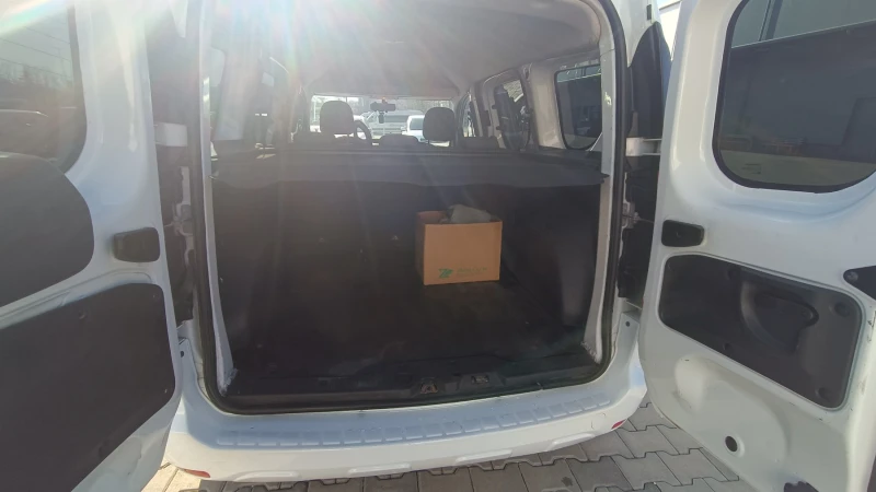 Dacia Dokker 1.5, снимка 5 - Автомобили и джипове - 53172483