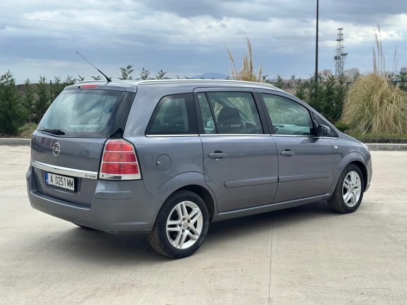 Opel Zafira 1.9CDTI, снимка 7 - Автомобили и джипове - 53562662