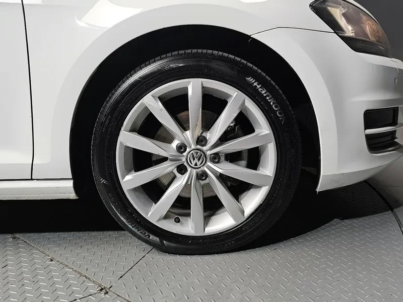 VW Golf 2.0 TDI, снимка 5 - Автомобили и джипове - 54300695