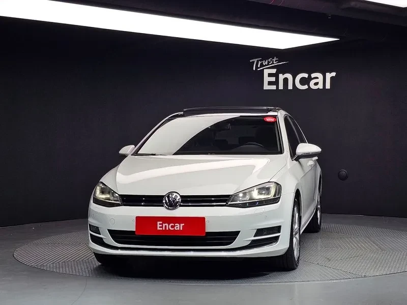 VW Golf 2.0 TDI, снимка 3 - Автомобили и джипове - 54300695