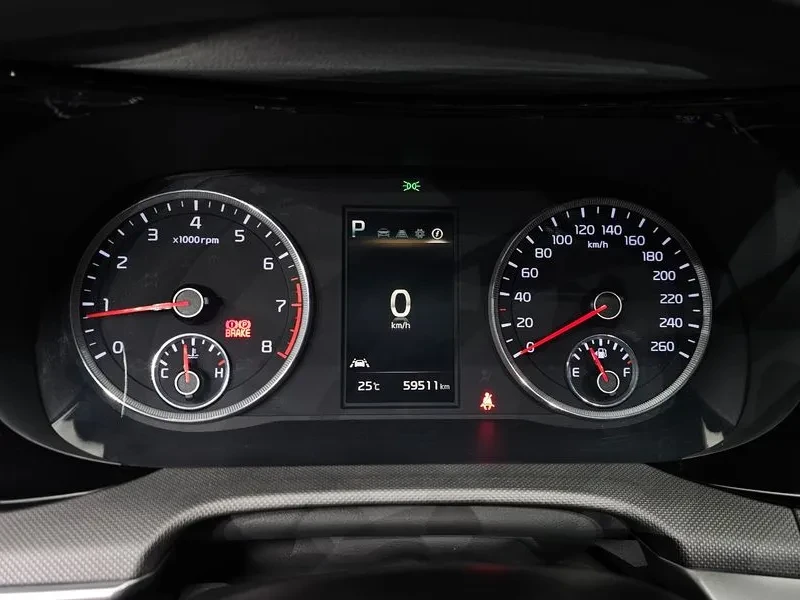 Kia K5 2.0 Lpi Standard, снимка 8 - Автомобили и джипове - 55739438