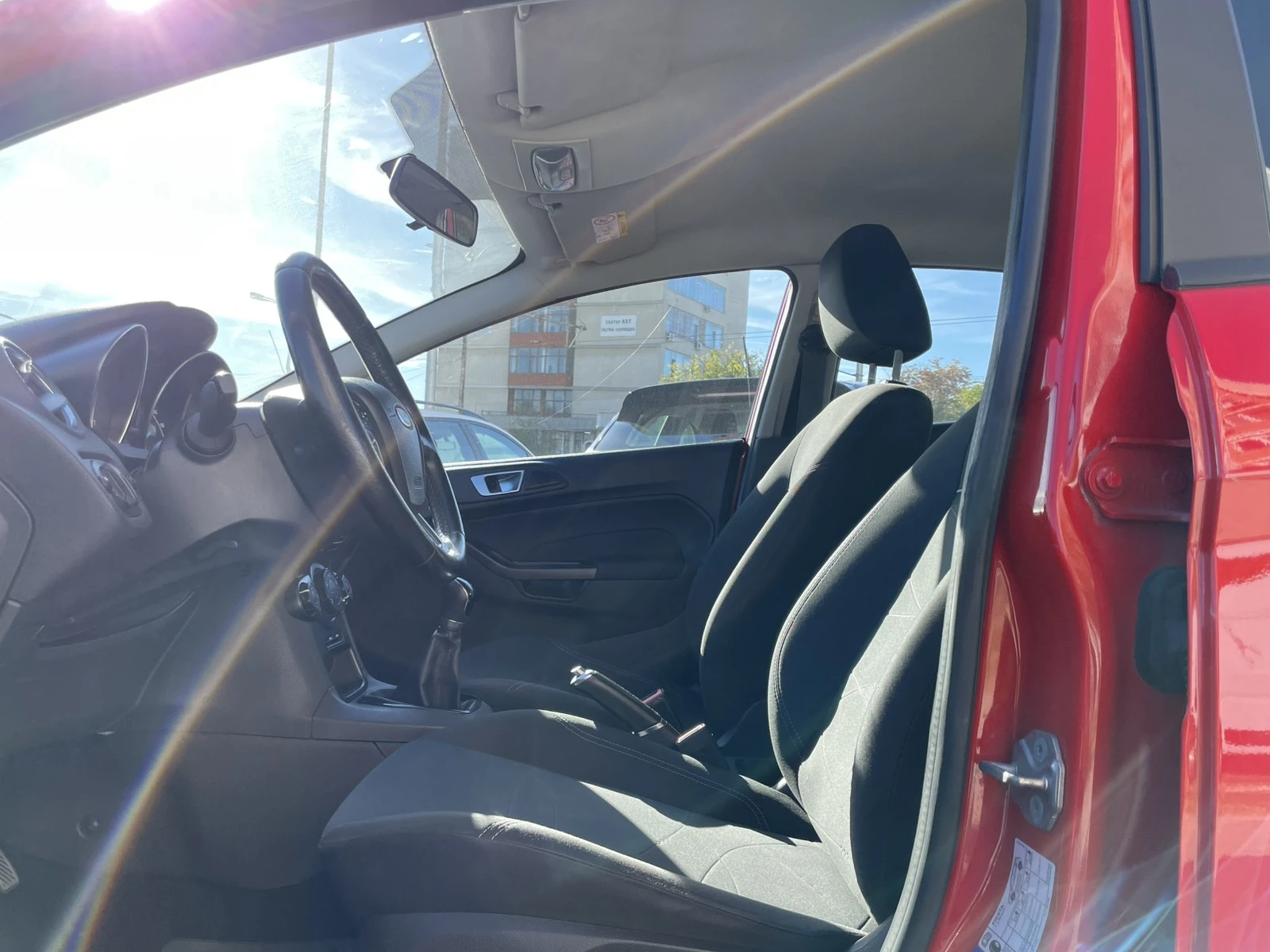 Ford Fiesta 1.25 82hp TREND - изображение 6