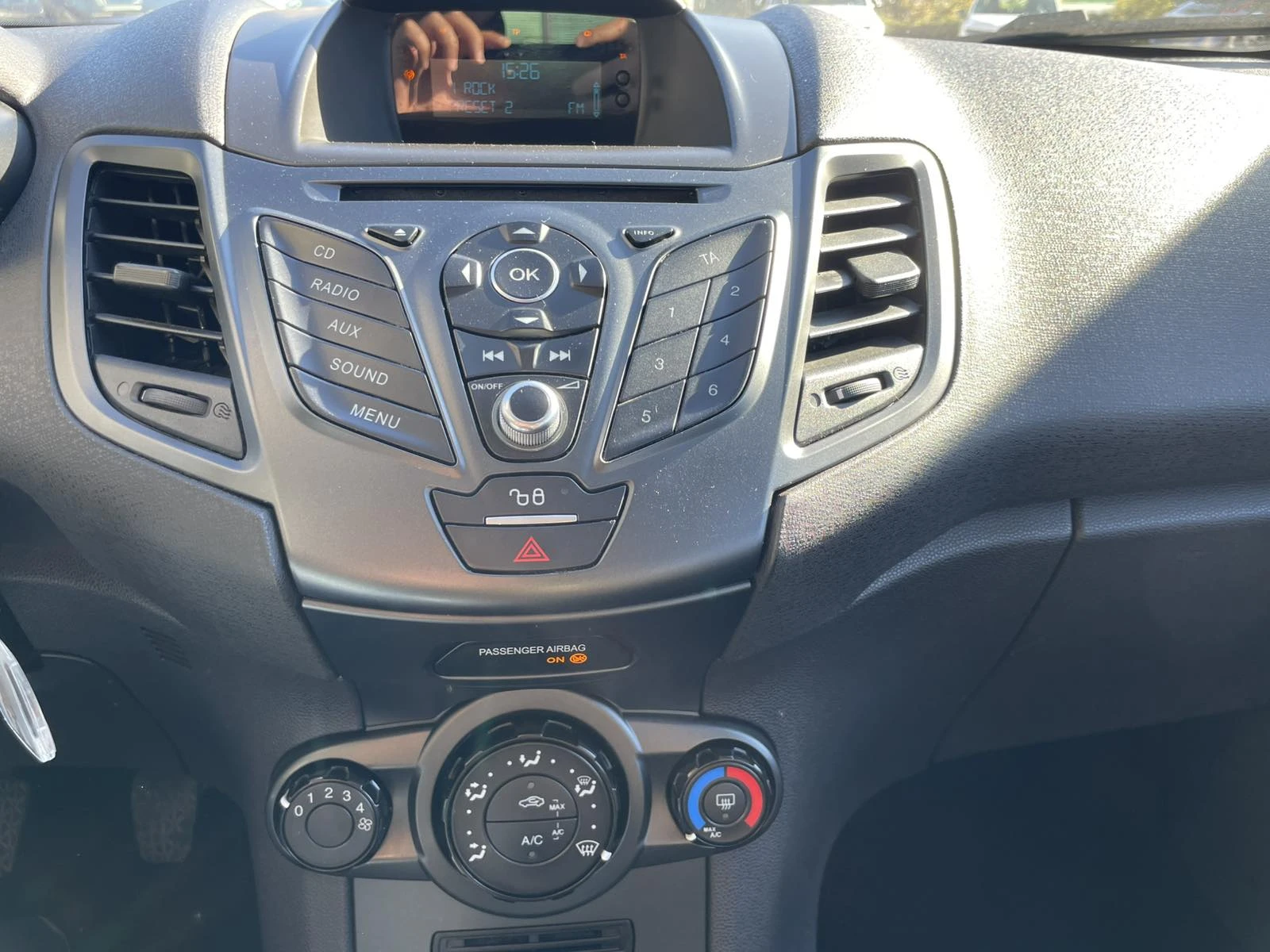 Ford Fiesta 1.25 82hp TREND - изображение 7