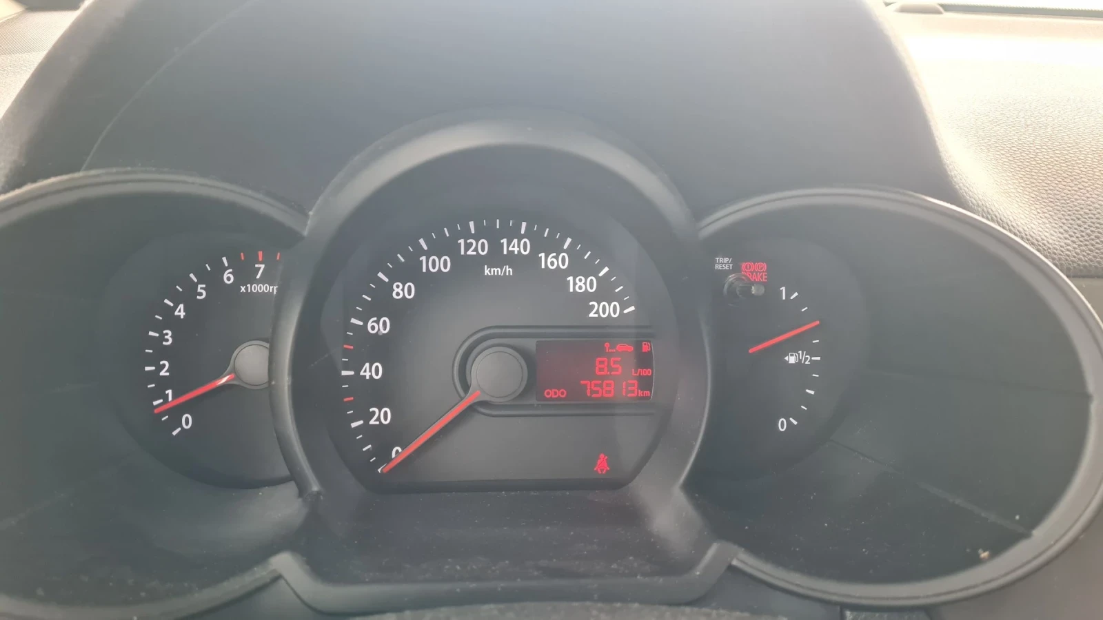 Kia Picanto 75800 км - изображение 8
