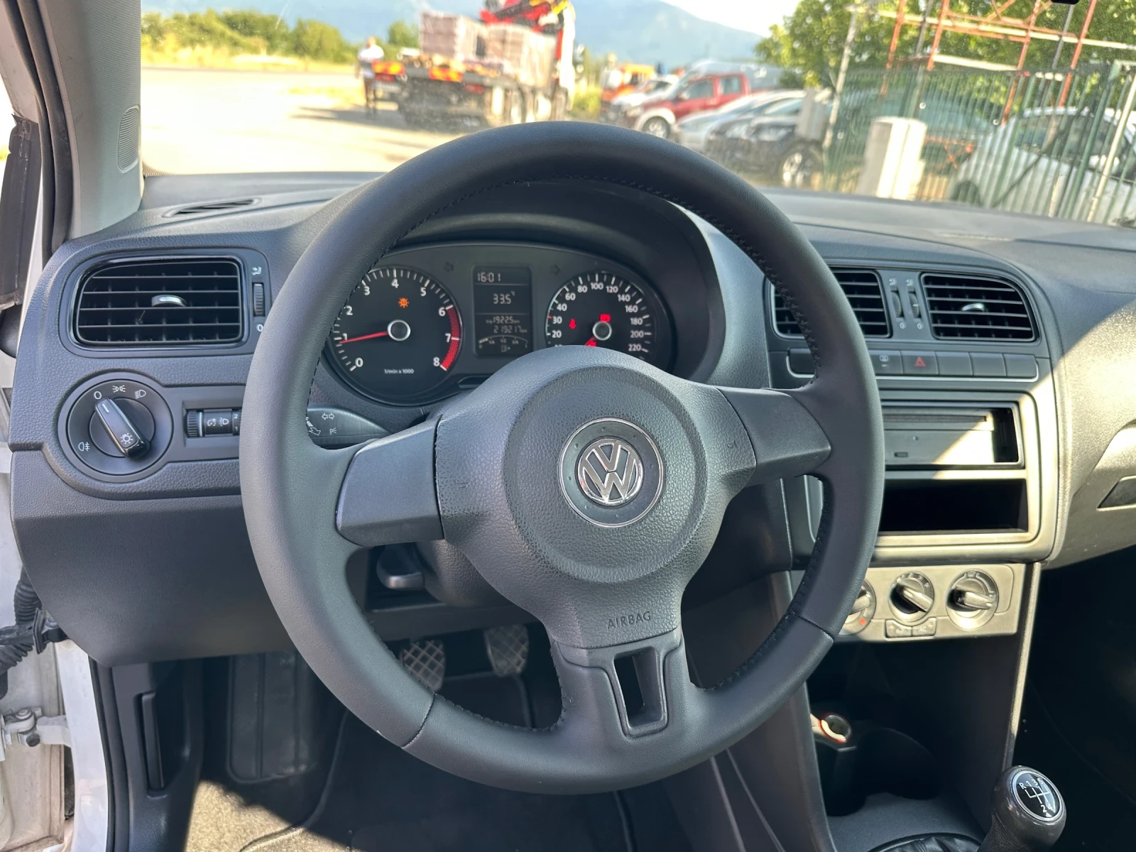 VW Polo  - изображение 10