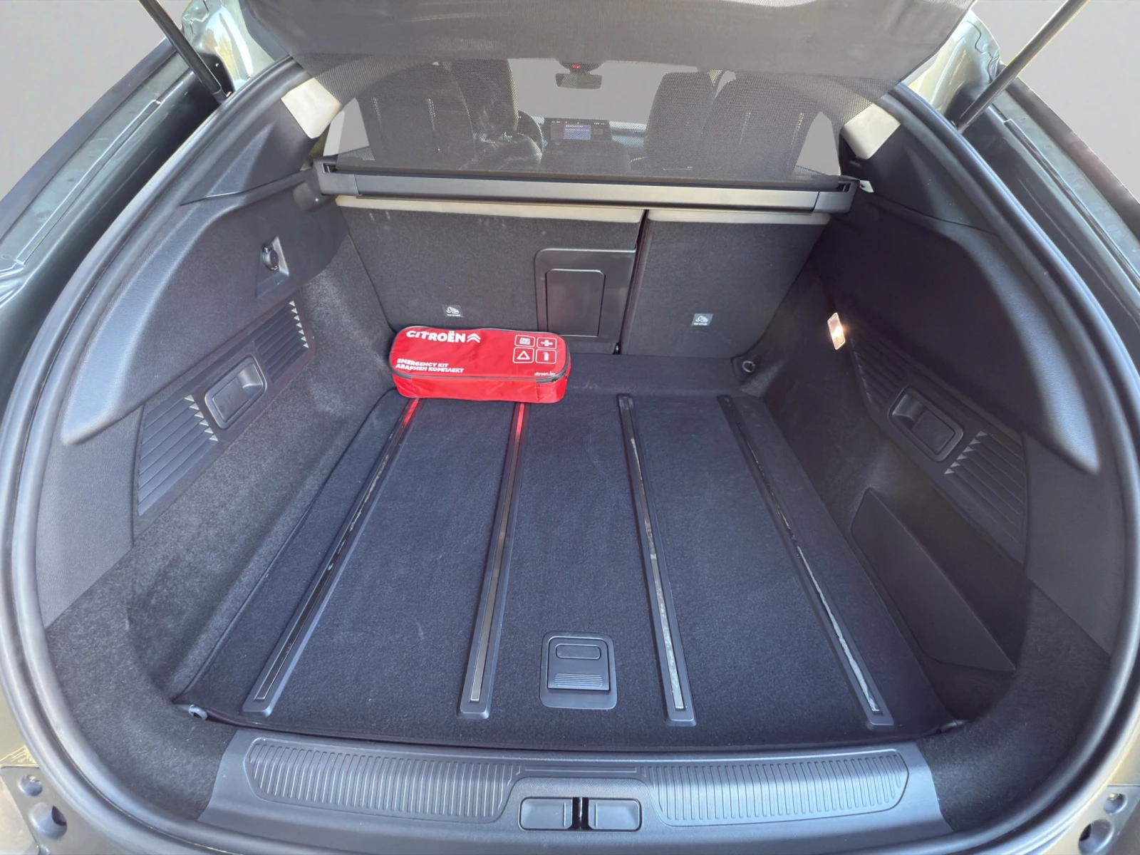 Citroen C5X SHINE 130 EAT8   02.2028 .  | Mobile.bg   13