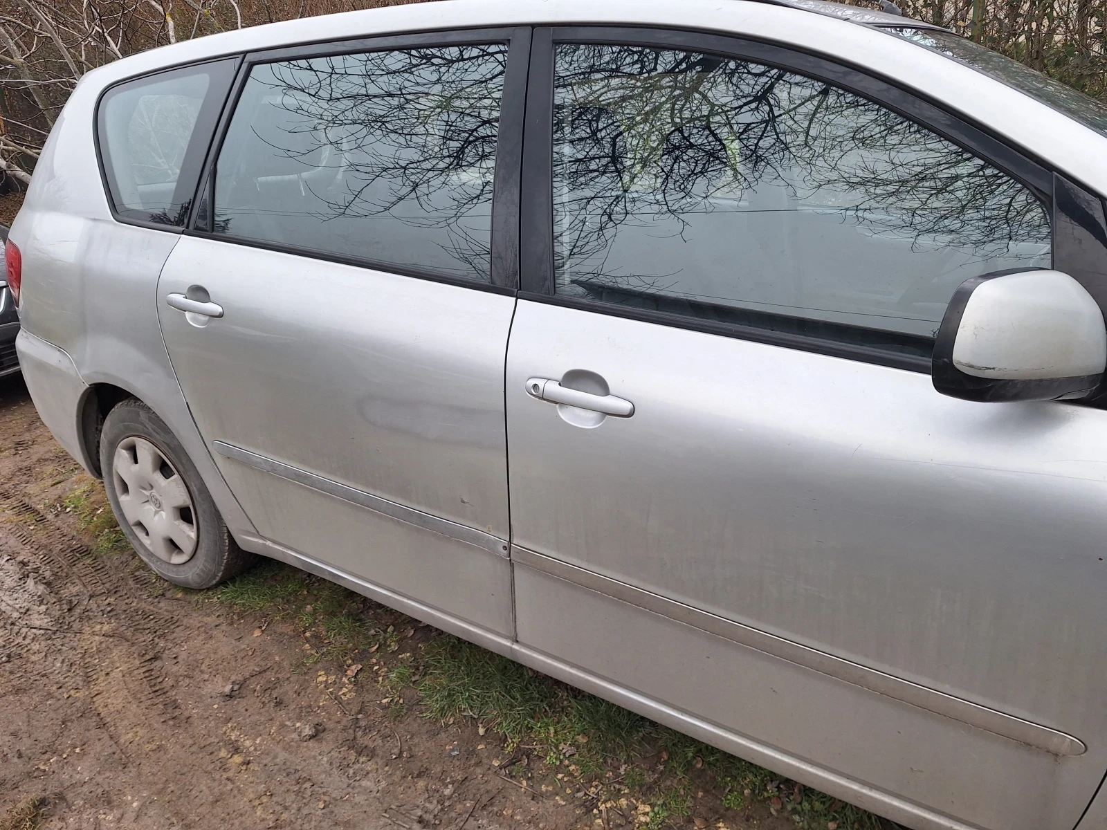 Toyota Avensis verso 2.0D4D | Mobile.bg � ����������� 4