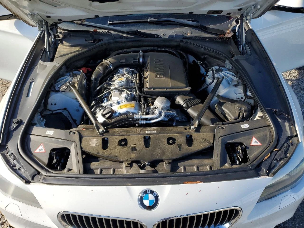 BMW 535 i* M-SPORT PKG* BACK-UP CAMERA* SUNROOF* ZF-8*  | Mobile.bg � ����������� 11