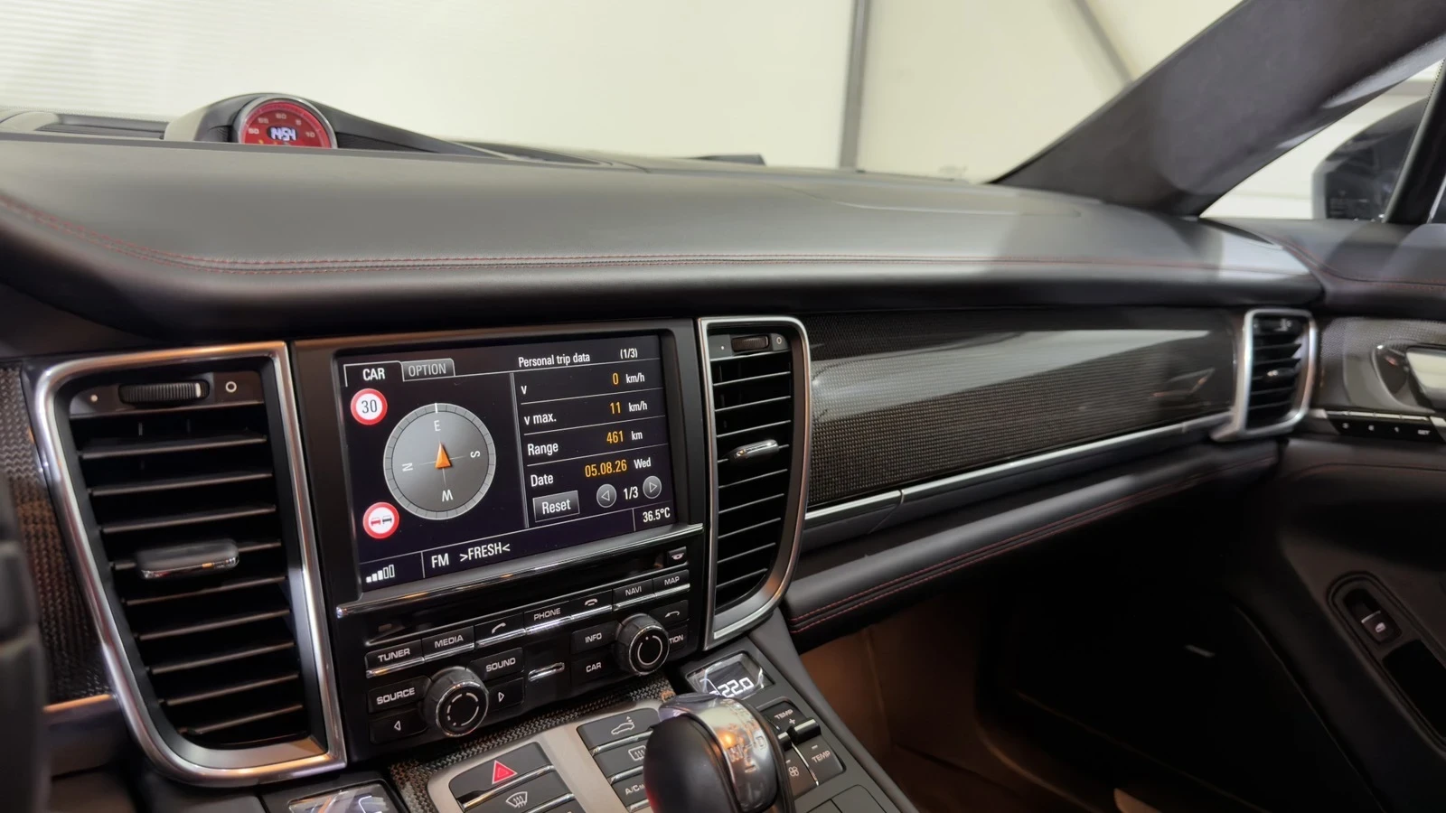 Porsche Panamera Turbo Facelift, снимка 13 - Автомобили и джипове - 55602847
