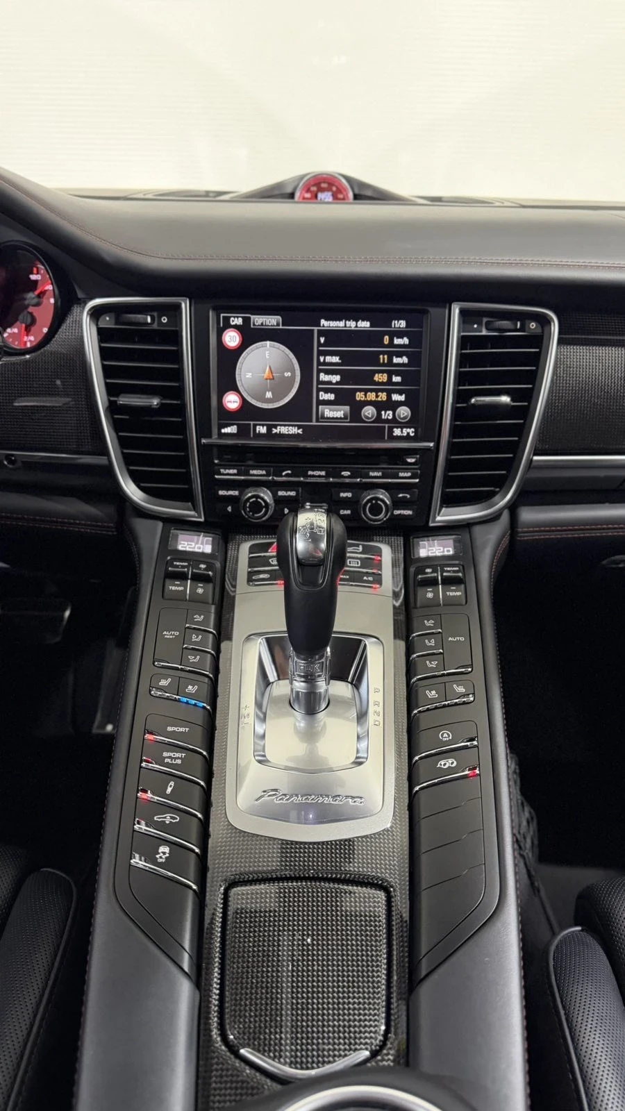Porsche Panamera Turbo Facelift, снимка 15 - Автомобили и джипове - 55602847