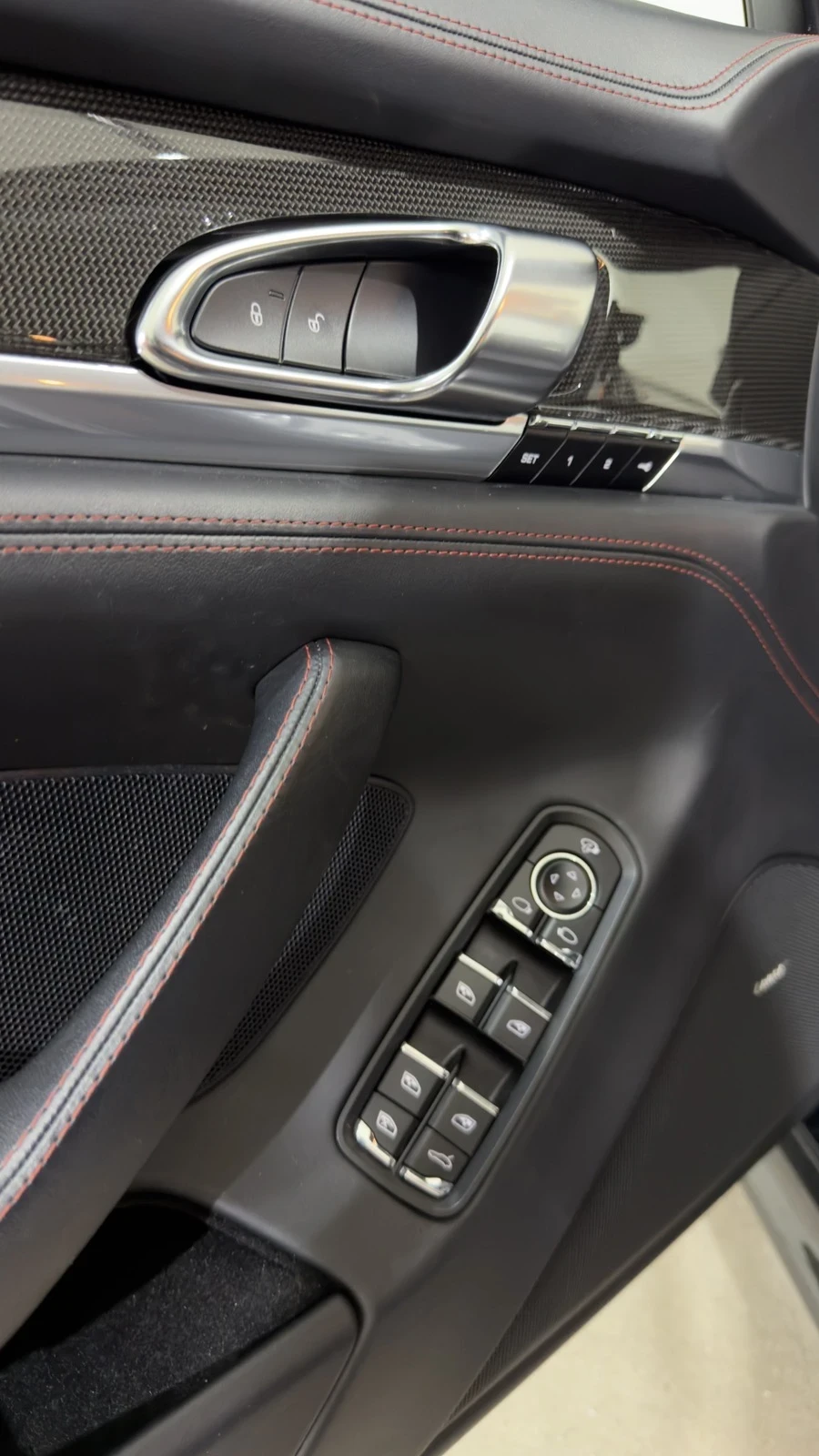 Porsche Panamera Turbo Facelift, снимка 17 - Автомобили и джипове - 55602847