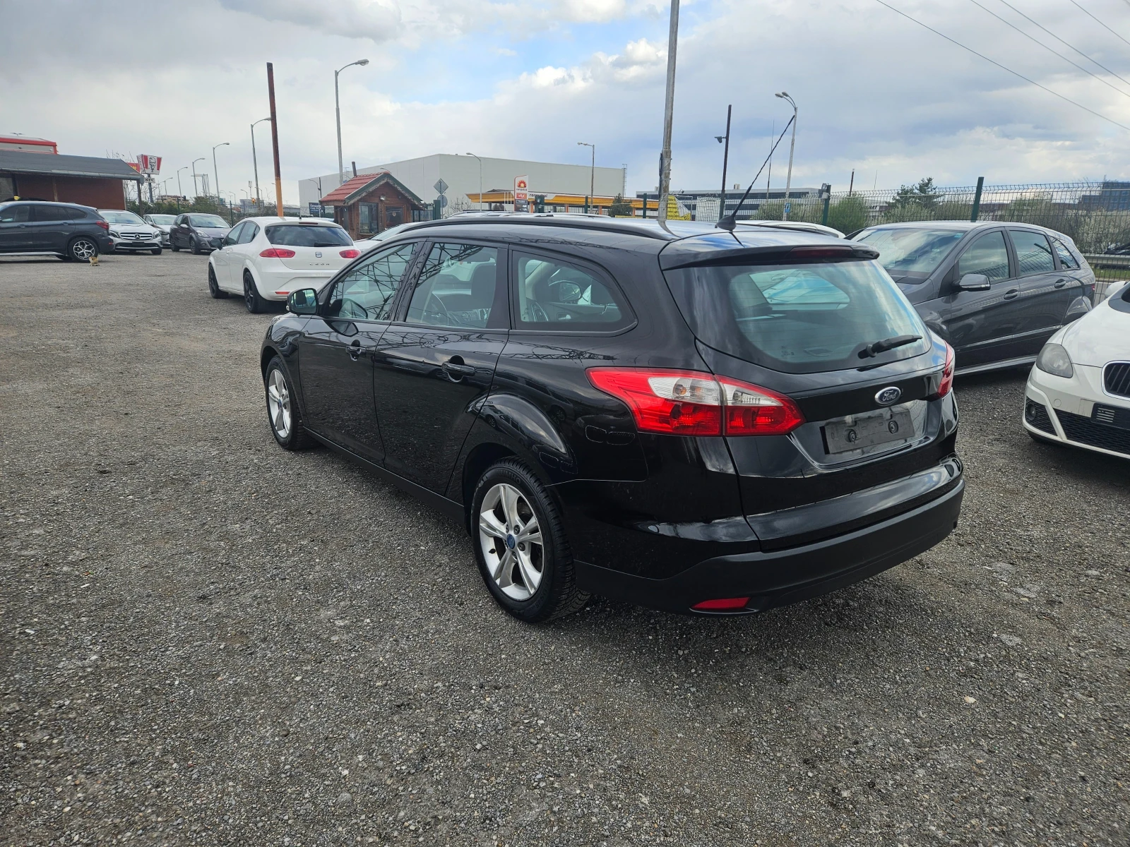 Ford Focus 1.6TDCI ПЕРФЕКТЕН, снимка 5 - Автомобили и джипове - 54147667