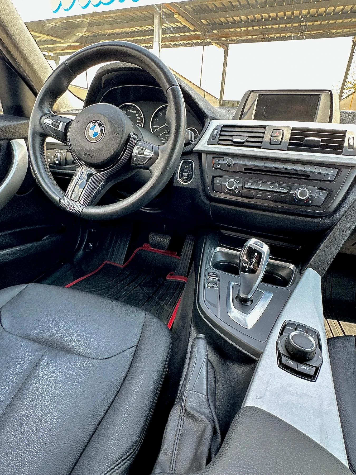 BMW 320, снимка 15 - Автомобили и джипове - 54297148