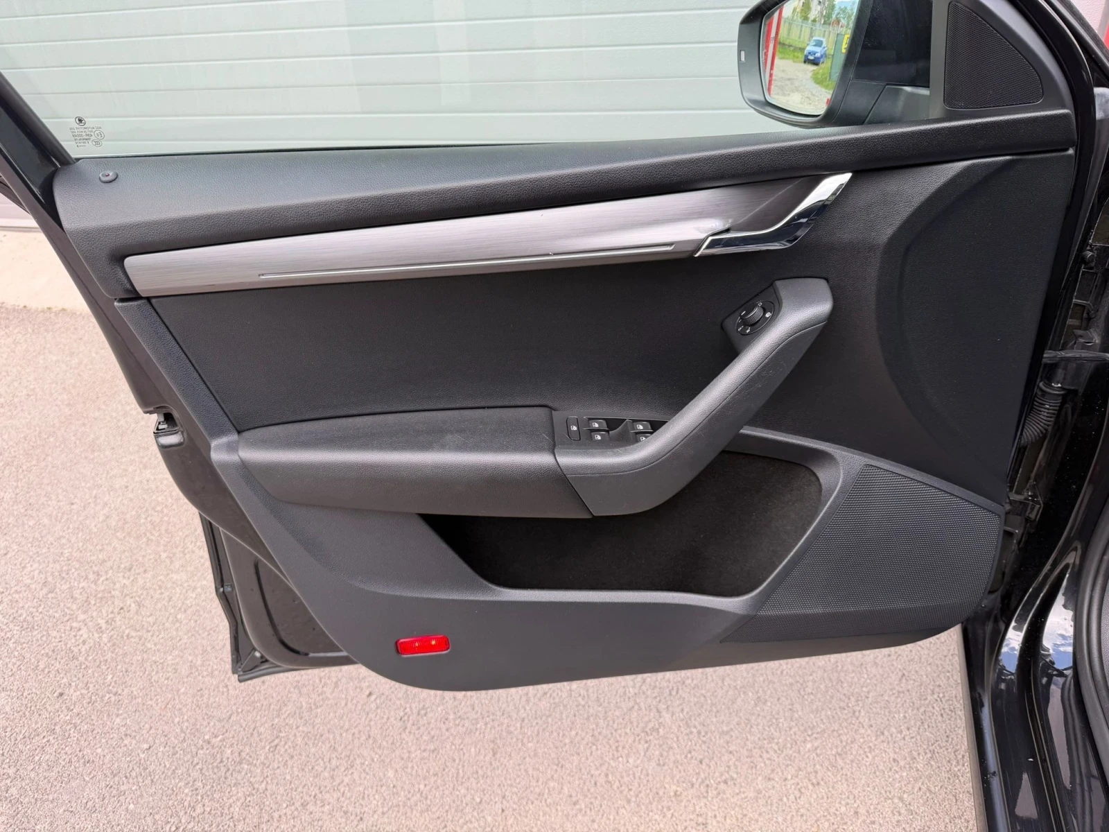 Skoda Octavia 2.0TDI AUTOMATIK DSG NAVI EVRO 6B ������!!! | Mobile.bg � ����������� 12