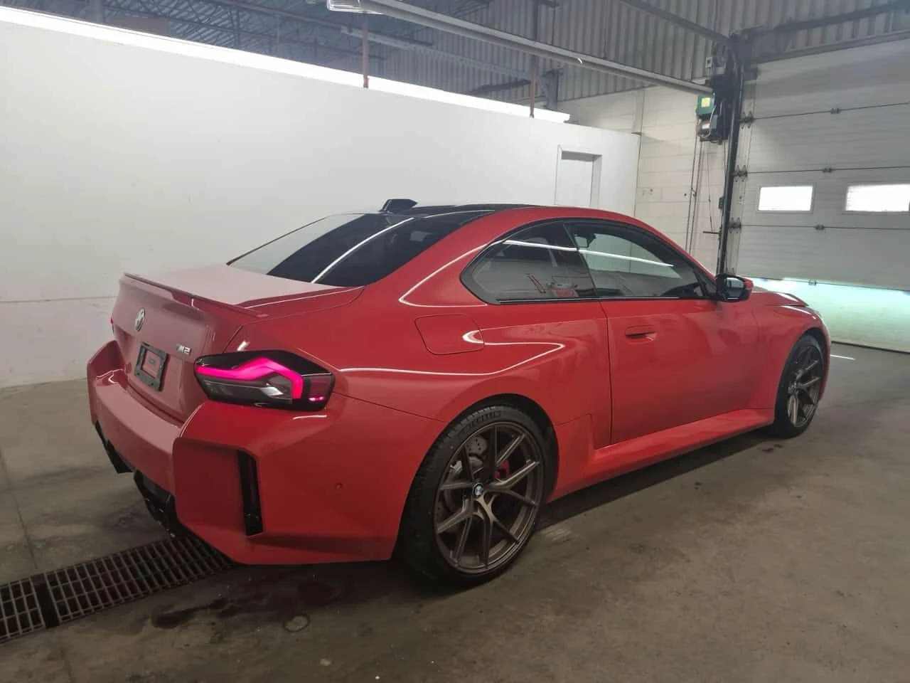BMW M2 КАРБОН| РЪЧНИ СКОРОСТИ| H/K| 2 KЛЮЧА, снимка 3 - Автомобили и джипове - 55032849