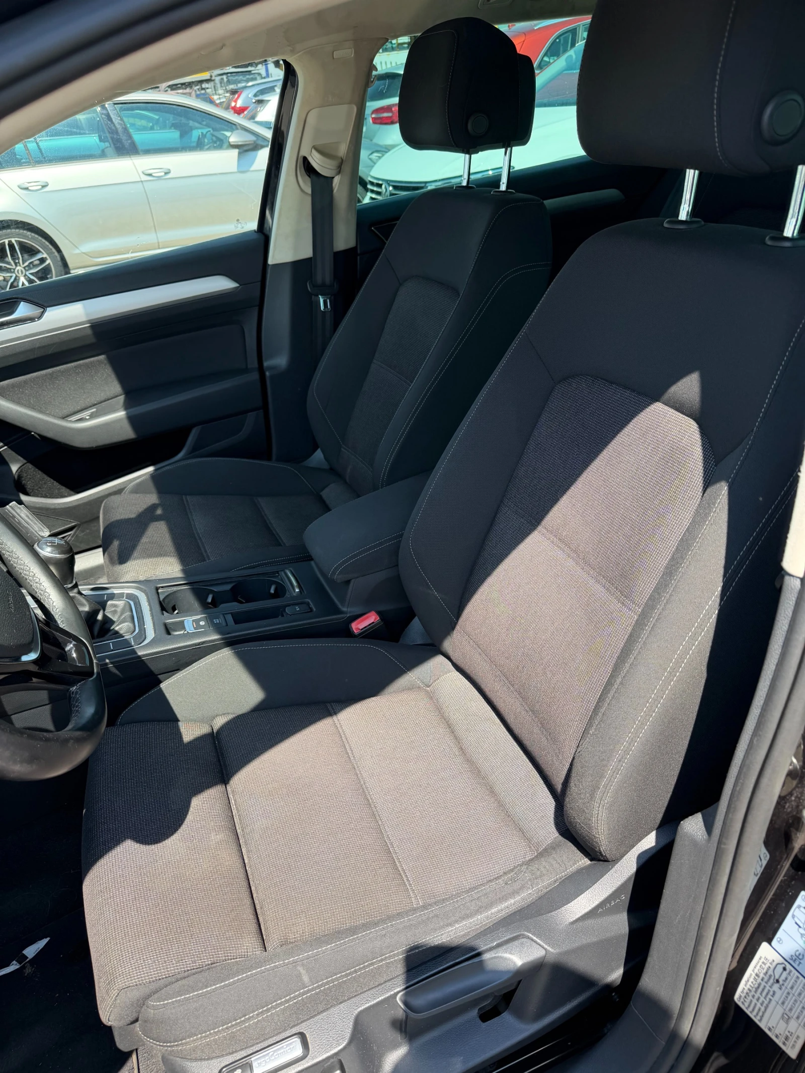 VW Passat 2.0TDI NAVI EURO 6, снимка 12 - Автомобили и джипове - 55059393