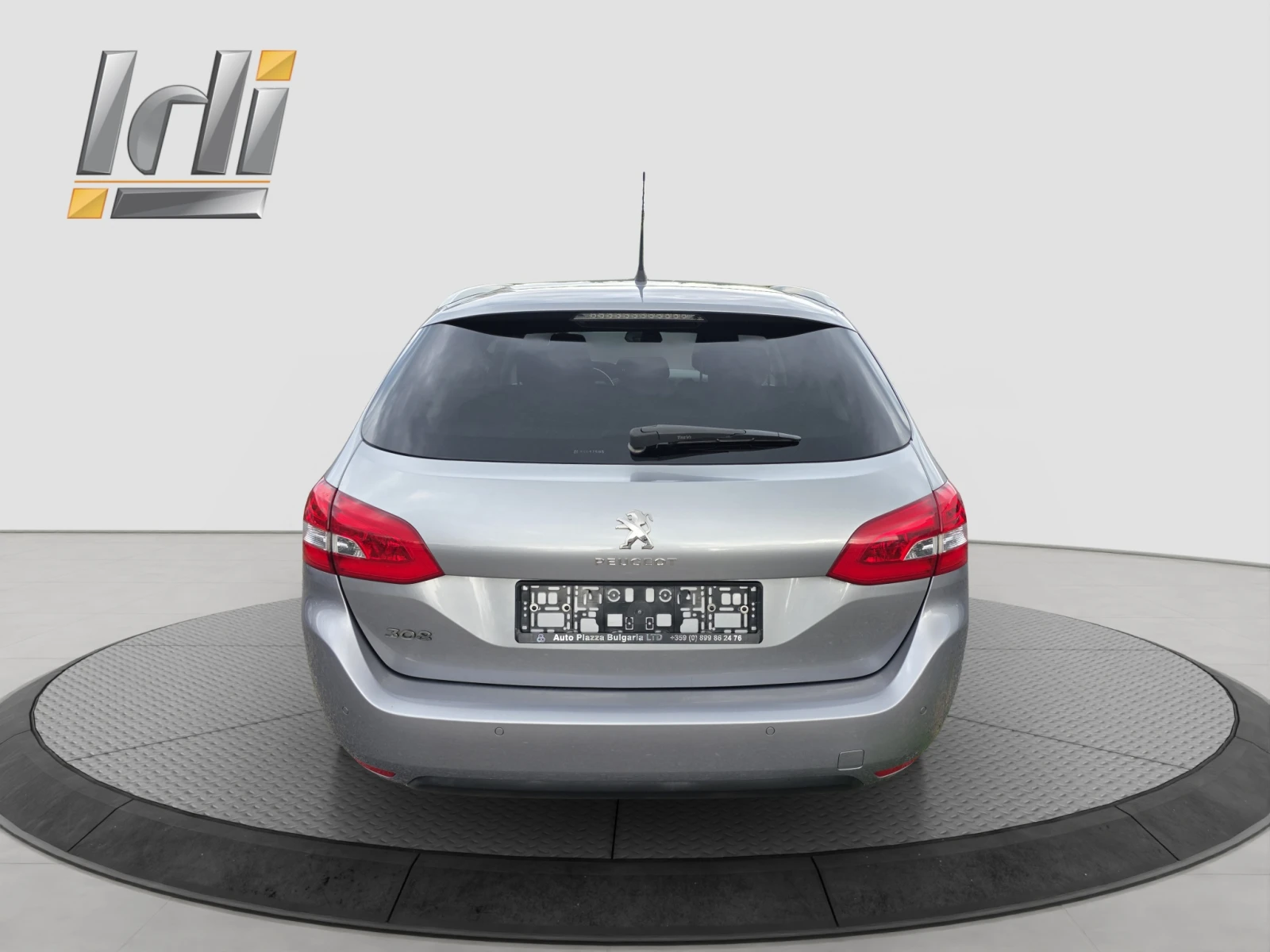 Peugeot 308 1.5 E-HDI 130  EAT8, снимка 5 - Автомобили и джипове - 55296798