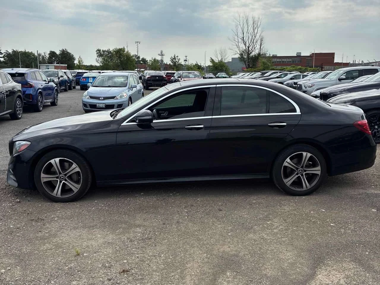 Mercedes-Benz E 300  / BURMESTER / 360 / DISTRONIC , снимка 3 - Автомобили и джипове - 55626560
