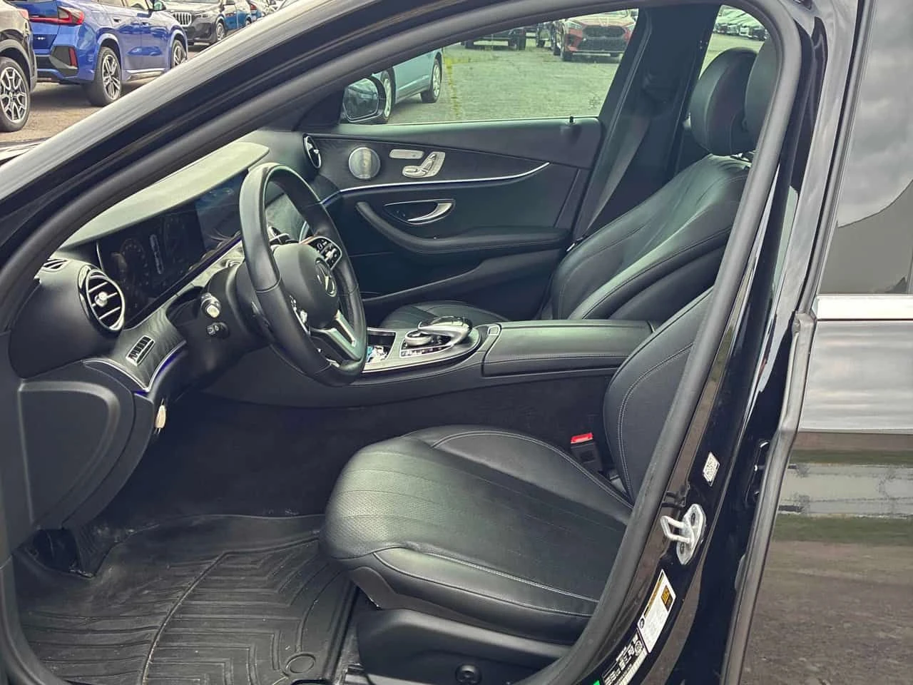 Mercedes-Benz E 300  / BURMESTER / 360 / DISTRONIC , снимка 11 - Автомобили и джипове - 55626560