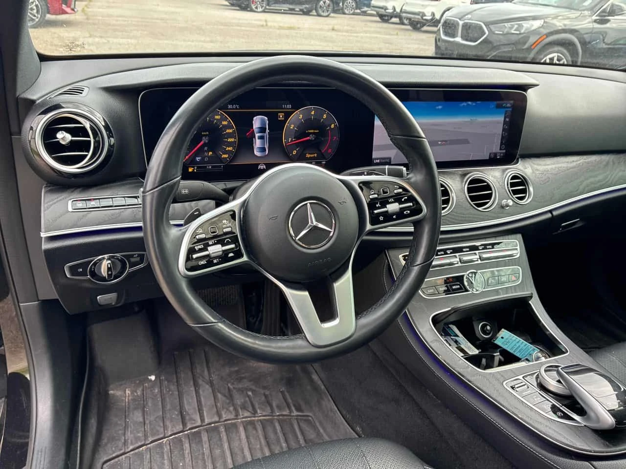 Mercedes-Benz E 300  / BURMESTER / 360 / DISTRONIC , снимка 12 - Автомобили и джипове - 55626560