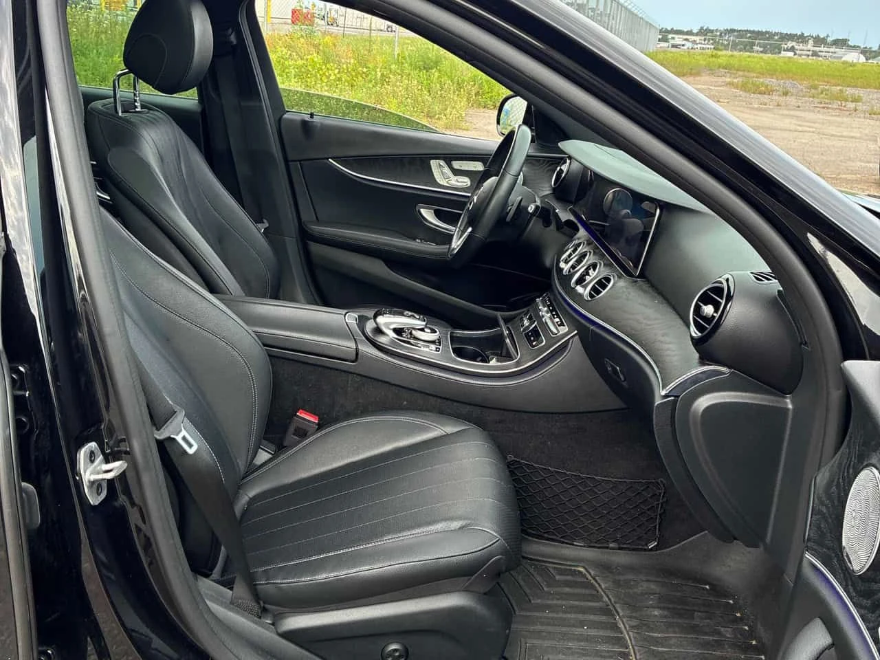 Mercedes-Benz E 300  / BURMESTER / 360 / DISTRONIC , снимка 15 - Автомобили и джипове - 55626560
