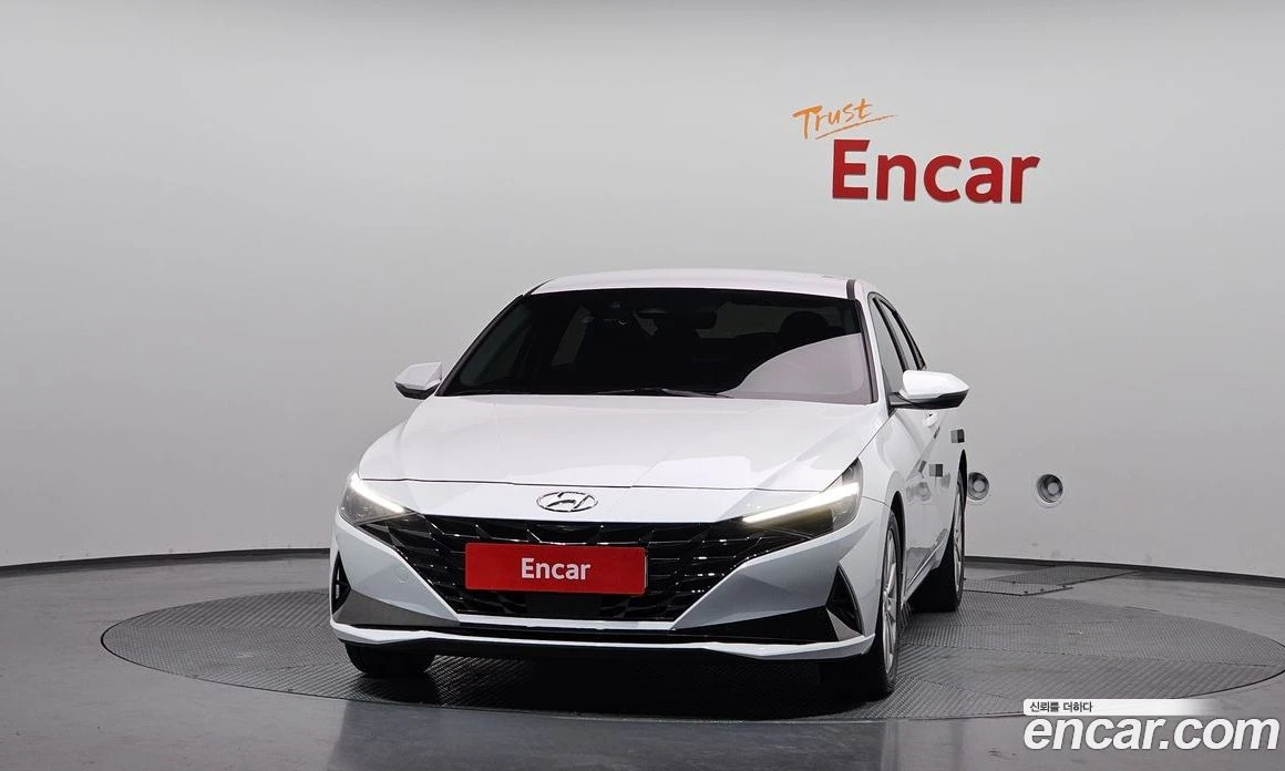 Hyundai Elantra 1.6 Smart, снимка 3 - Автомобили и джипове - 55890568