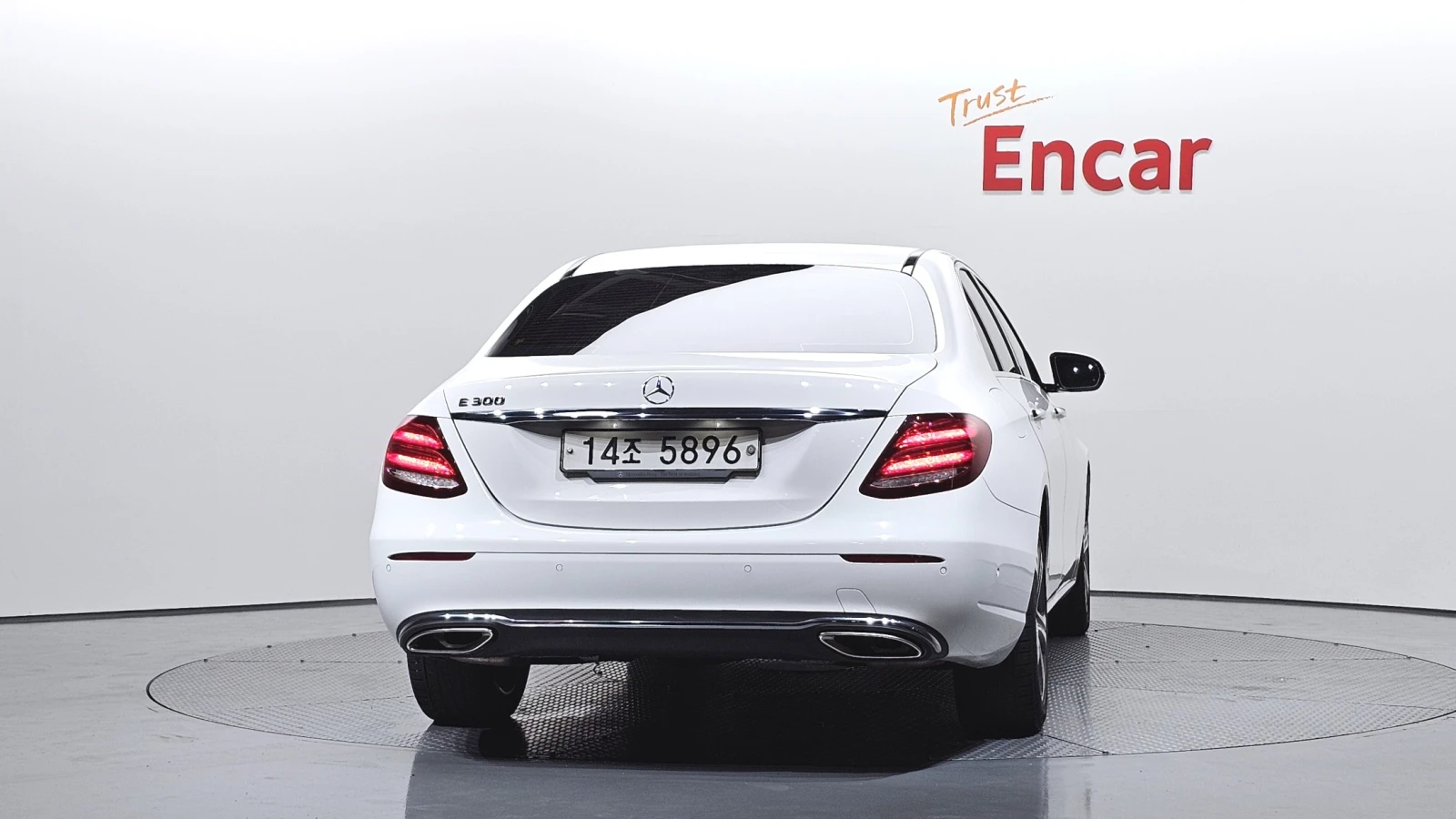 Mercedes-Benz E 300 BLIND SPOT* ���* ������� �����* ������ ���� | Mobile.bg � ����������� 4
