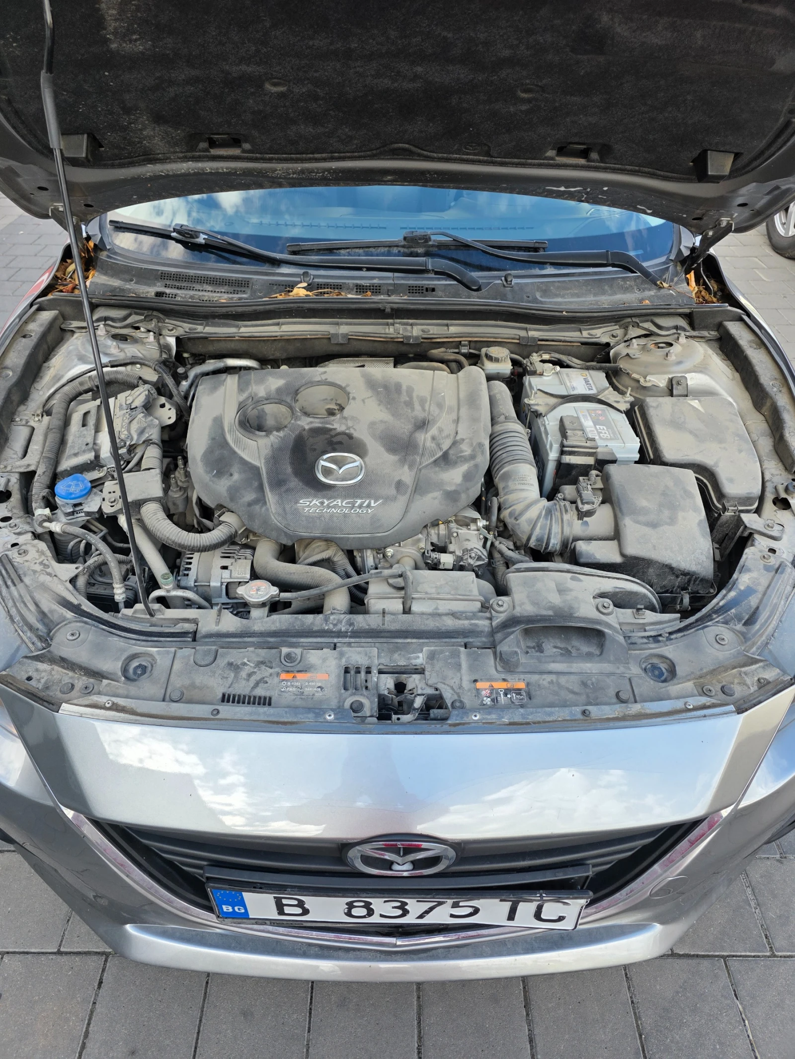 Mazda 3 2.2 Skyactiv, снимка 8 - Автомобили и джипове - 56199527
