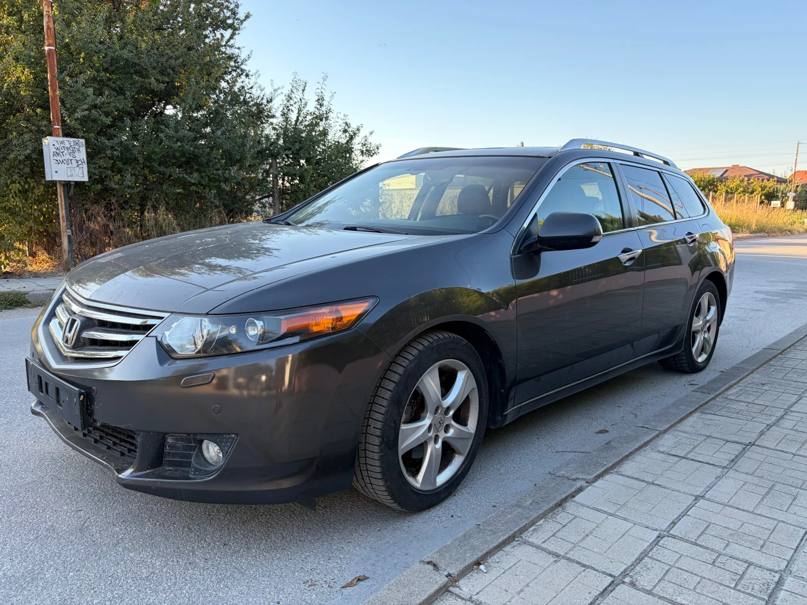 Honda Accord 2.2 i-DTEC, снимка 3 - Автомобили и джипове - 56403225