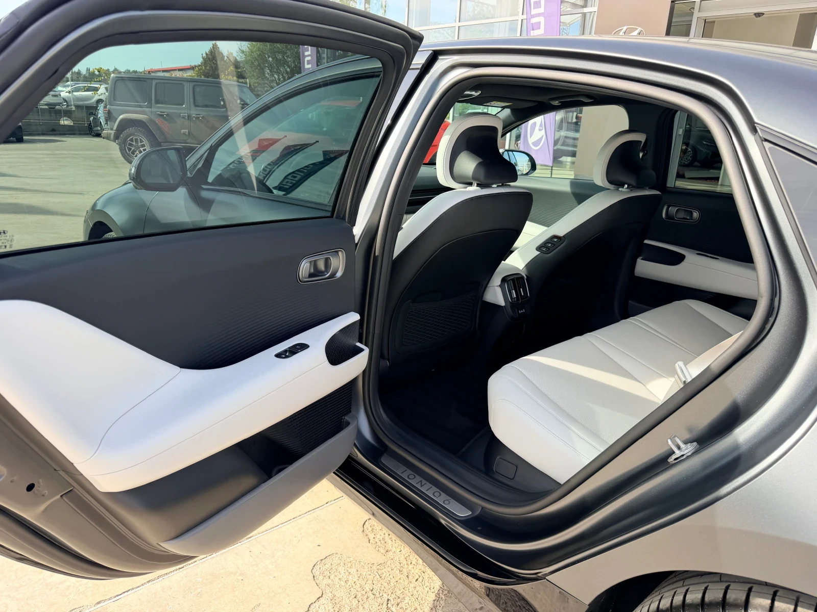 Hyundai Ioniq 6 Premium IONIQ 6 FL 84 ���� HTRAC 4x4 | Mobile.bg � ����������� 9