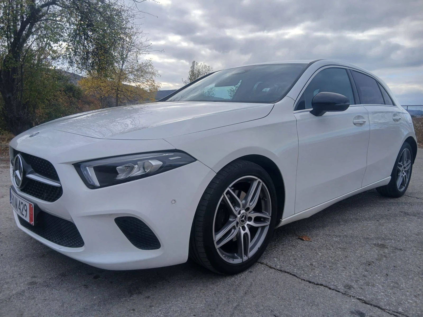 Mercedes-Benz A 200 Dynamic Select - Ambient Lights, снимка 7 - Автомобили и джипове - 56661111