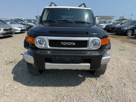 Toyota Fj cruiser 4.0i CH AUTOMAT 4x4, снимка 2