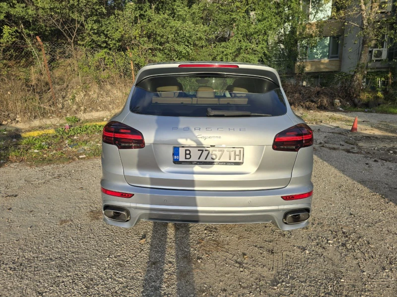 Porsche Cayenne Platinum Edition, снимка 5 - Автомобили и джипове - 47584793